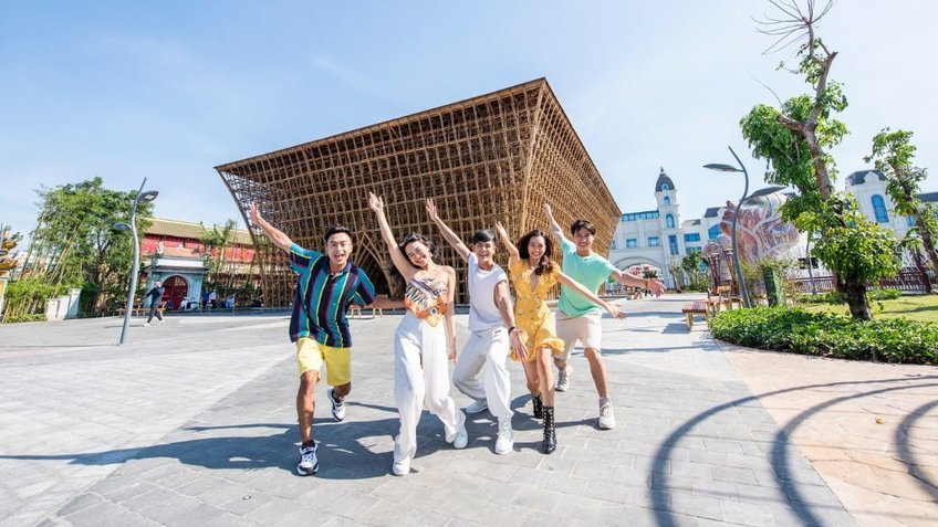 Phu Quoc 3-Day 2-Night Tour from Ho Chi Minh City: Fishing - Coral Reef Viewing - Sunset Town - Grand World